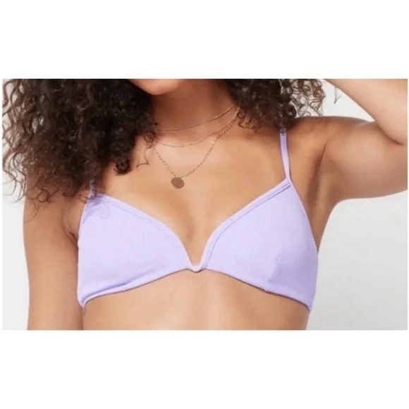 NEW L*SPACE Helena Bikini Top in Wisteria - Picture 1 of 1